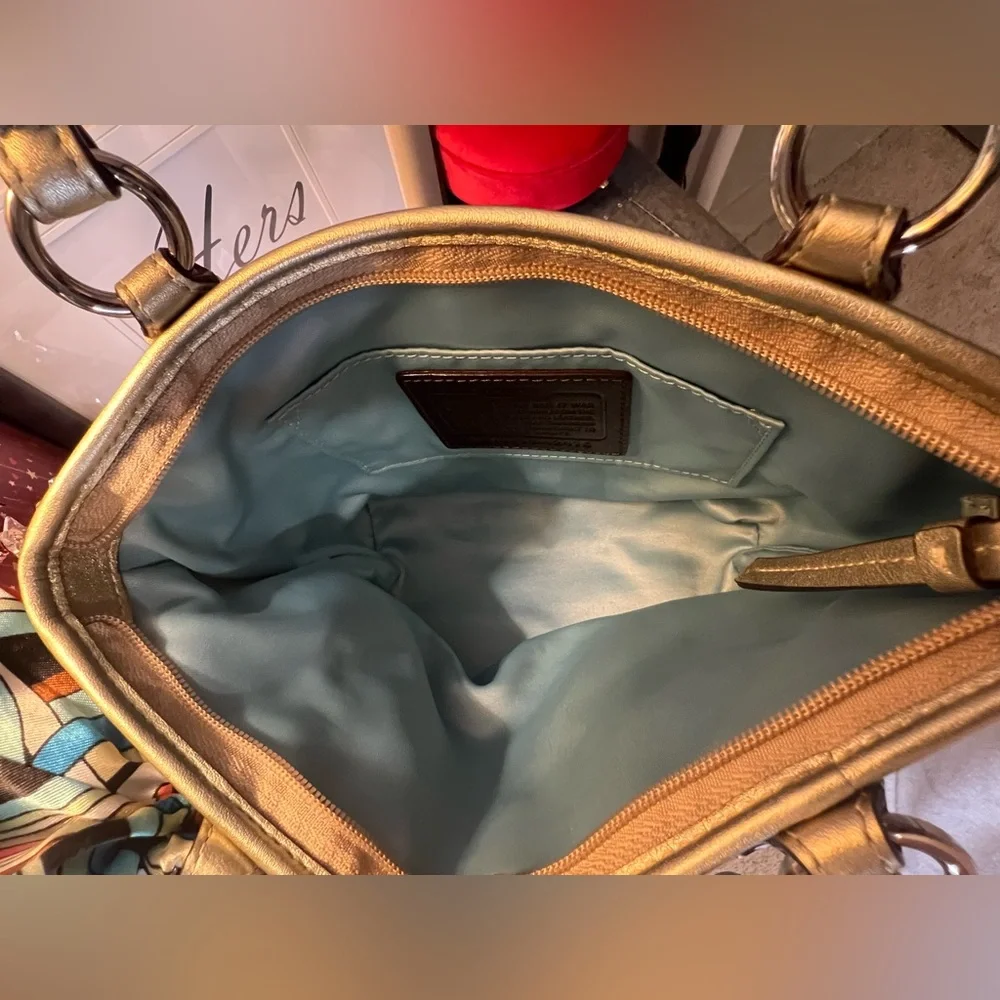 Coach 2008 Leah Gold Metallic Mini Tote Bag Creed J0868-42416 - Picture 15 of 16